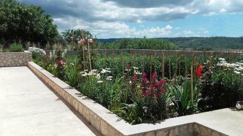 Apartment Rtina - Miocici 13072c