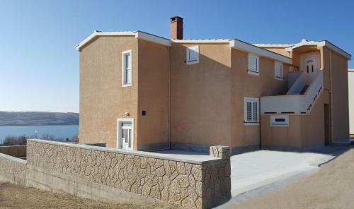 Apartments With A Parking Space Rtina - Miocici (zadar) - 13072