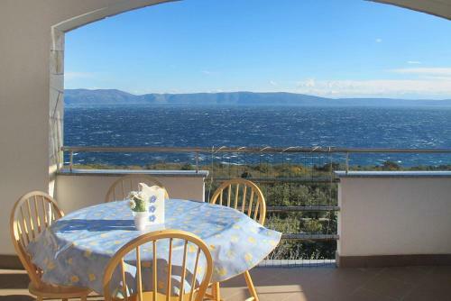 Apartment Blazina (lbn100)