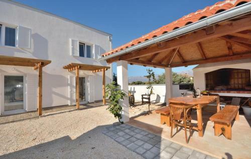 Mathieu Holiday Home
