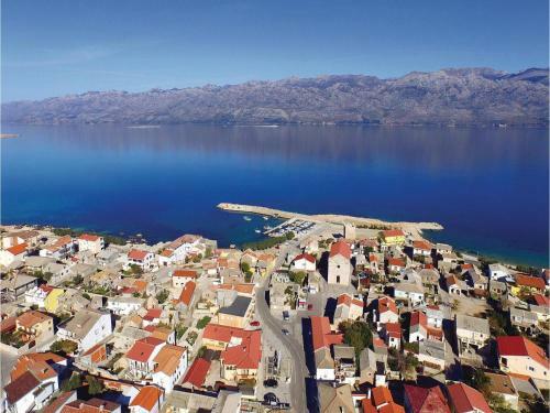 Two-bedroom Apartment In Razanac