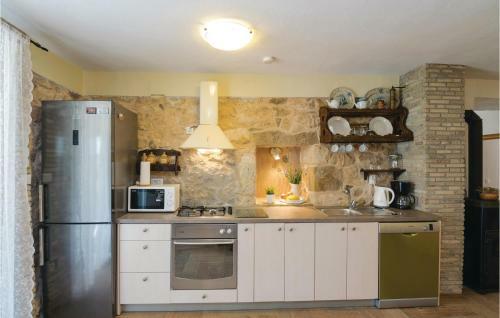 Two-bedroom Holiday Home In Razanac