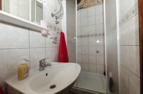 Hostal Apartments Suzana