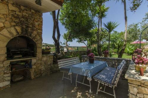 Hostal Apartments Suzana