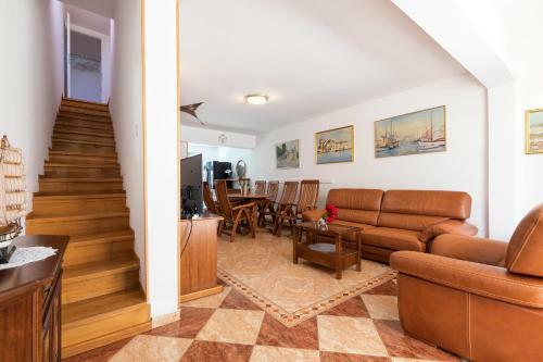 Villa Holiday House Popic