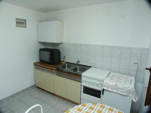 Apartments By The Sea Razanj (rogoznica) - 2054