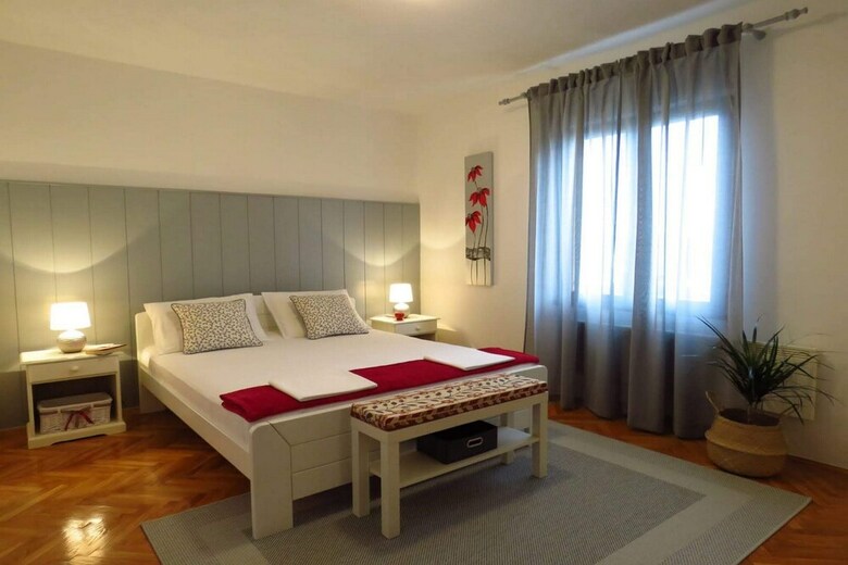 Apartamentos Holiday Home Diana