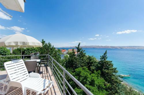 Apartments Mladen