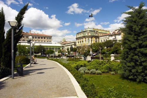 Apartamentos At The Theatre