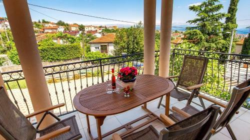 Hostal Rona Apartments Smokva