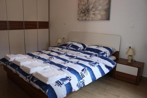 Apartments With Wifi Rijeka - 16026