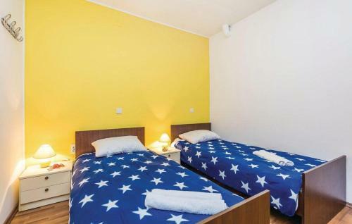 Apartments With A Parking Space Rijeka - 13976