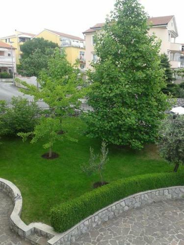 Apartments With A Parking Space Rijeka - 13377