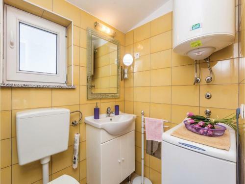 Two-bedroom Apartment In Risika