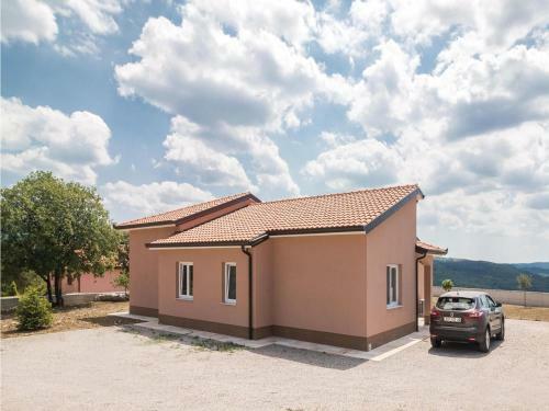 Three-bedroom Holiday Home In Roc