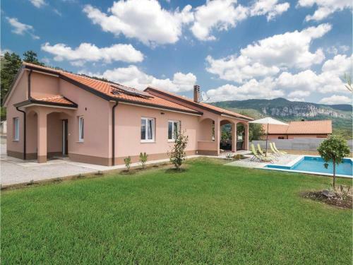 Three-bedroom Holiday Home In Roc