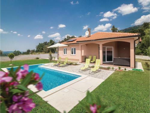 Three-bedroom Holiday Home In Roc