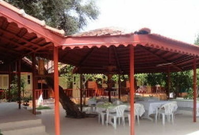 Toll Hotel