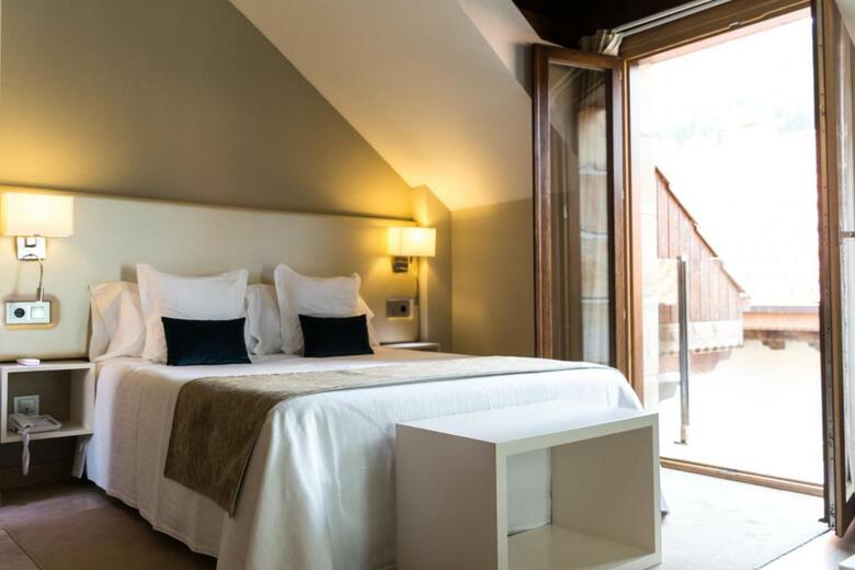 Hotel Tinas De Pechon