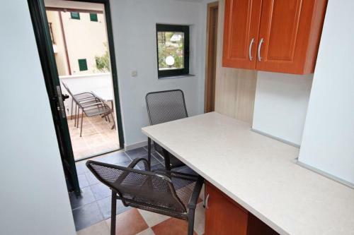 Apartment Rogoznica 3266c
