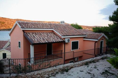 Apartment Rogoznica 3200b