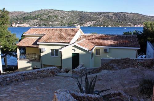 Apartment Rogoznica 3199b