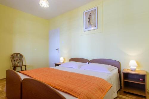 Apartment Rogoznica 12995a