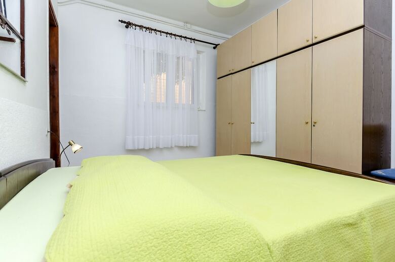 Apartments Josip