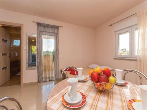One-bedroom Apartment In Rovanjska