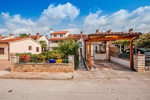 Apartments With A Parking Space Rovinj - 7378