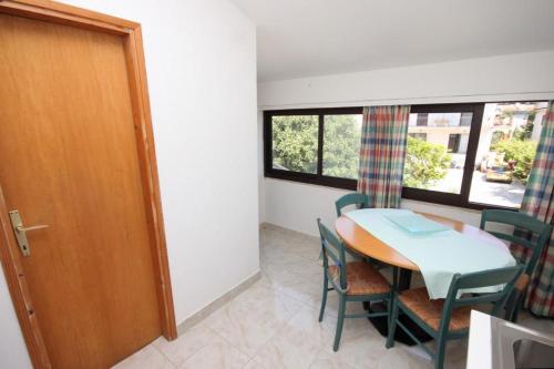 Apartments With A Parking Space Rovinj - 7656
