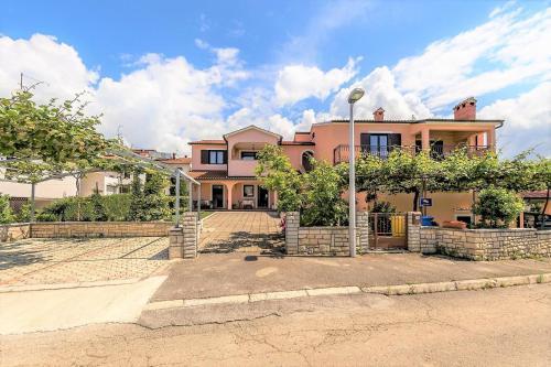 Hostal Apartment Complex Silva Rovinj