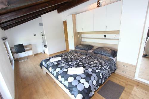 Holiday House Cuvi