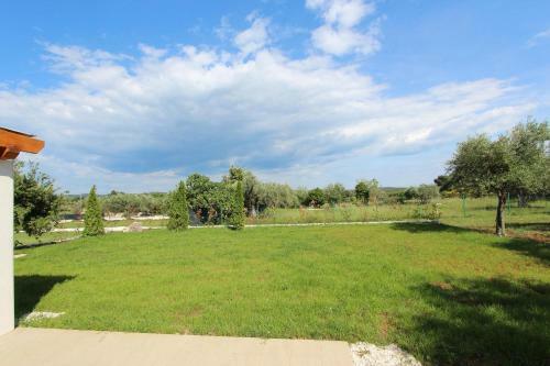 Holiday House Cuvi
