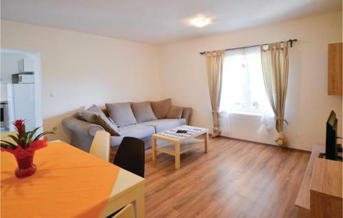 Three-bedroom Holiday Home In Rovinj
