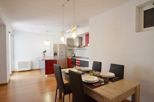 Hostal Maja Apartment