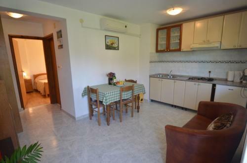Hostal Koreni Apartments