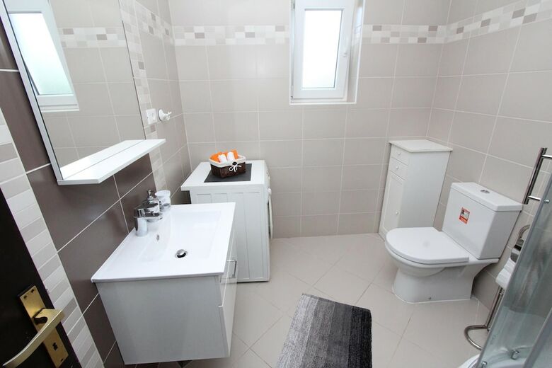Apartments Tena