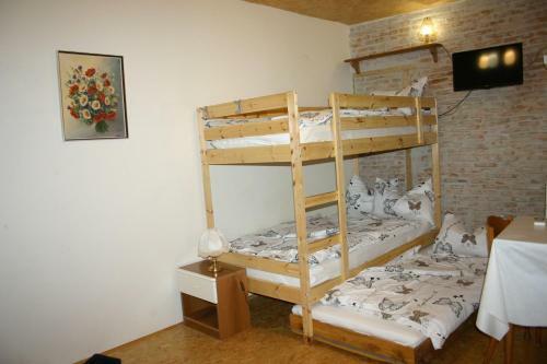 Hostal Studio Apartment La Maison De Catherine