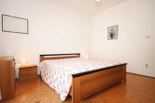 Apartments With A Parking Space Rovinj - 7144