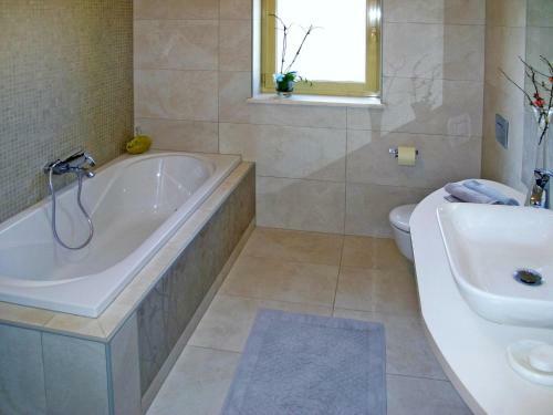 Holiday Home Aria (lbn334)