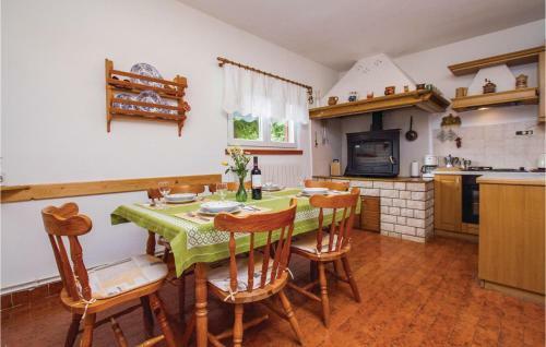 Holiday Home Vrecari I