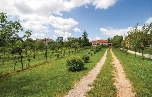 Holiday Home Vrecari I