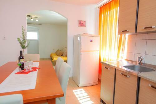 Holiday Hometoni