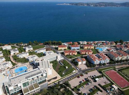 Luxury Apartment Pelargonija In Monterosso Resort