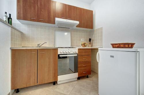 Hostal Mima House With Apartments