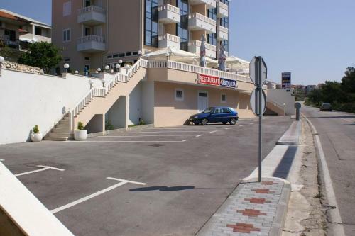 Hostal Double Room Seget Vranjica 3079d