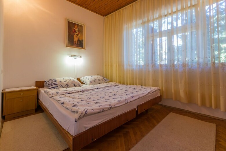 Apartments Hinic