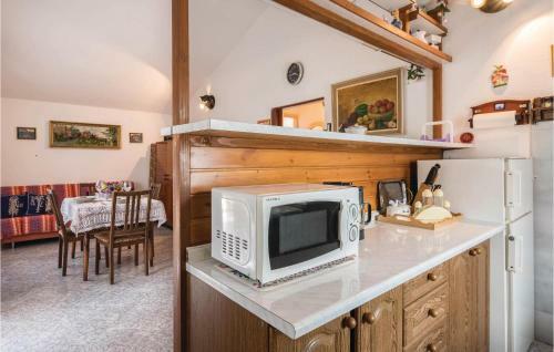 Two-bedroom Apartment In Sv.lovrec