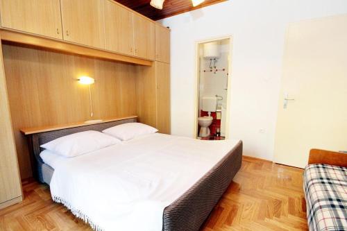 Apartment Selce 5495b